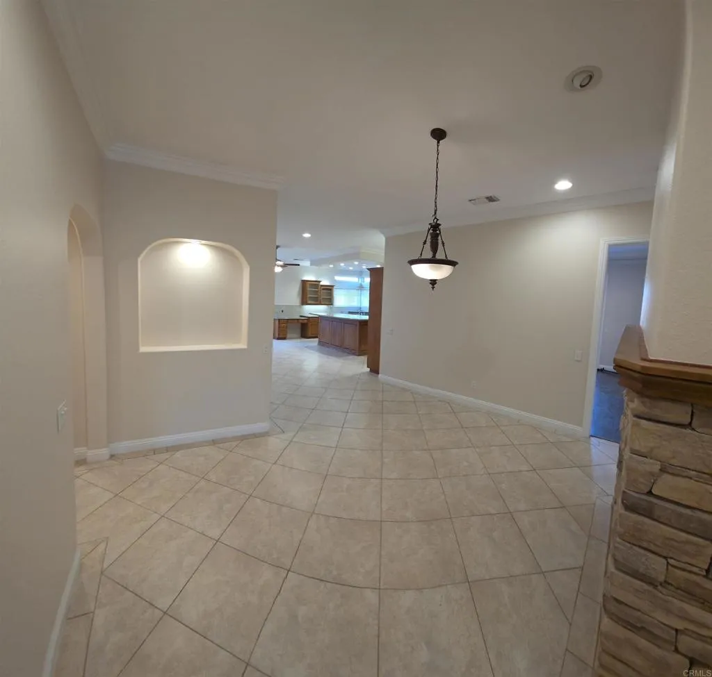 17640 Camino Martinez, Perris, California 92570 home-pic-12